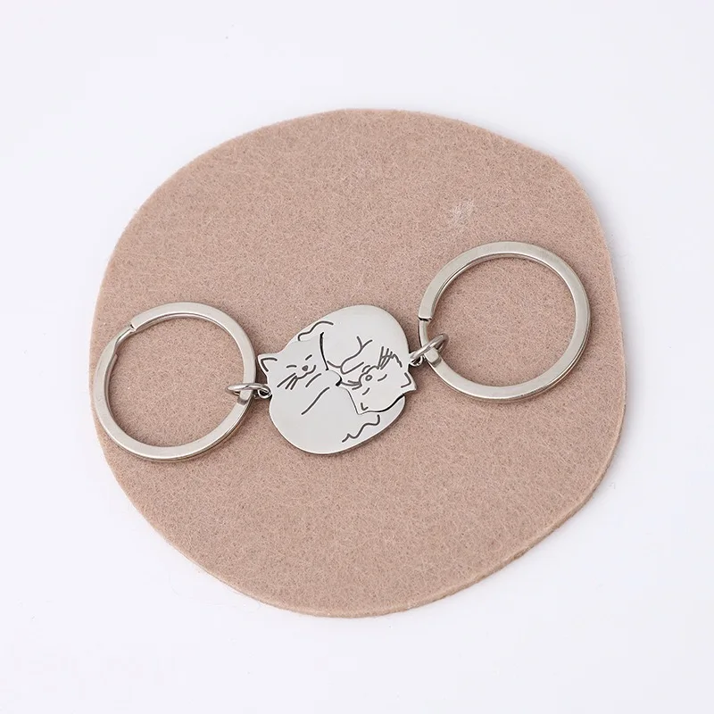 Аксессуары для мотоциклов с милым котом, 2 шт./пара, брелок для ключей, украшение для рюкзака, пара, велоспорт, спорт, локомотив, крутой ежедневный брелок
