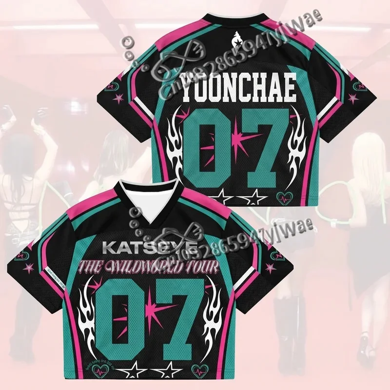 Sporty Katseye The Wildworld Tour Mesh Jersey Fan Eyekons Geschenk Herbst Lose Mode Streetwear Herren- und Damen-T-Shirt Kleidung – Detail 6
