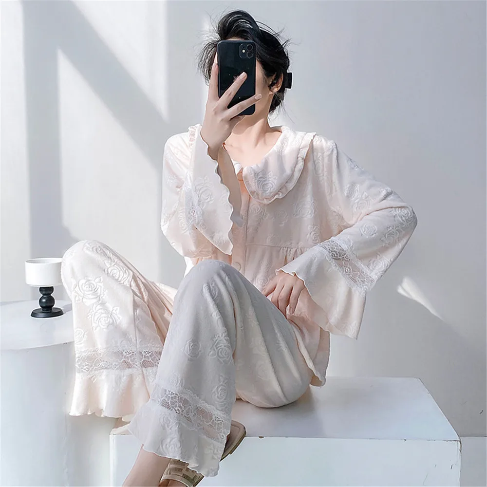

Autumn Winter Female Pajamas Set Island Velvet Sleepwear Trouser Suits Fashion Jacquard Loungewear Casual Velour Homewear