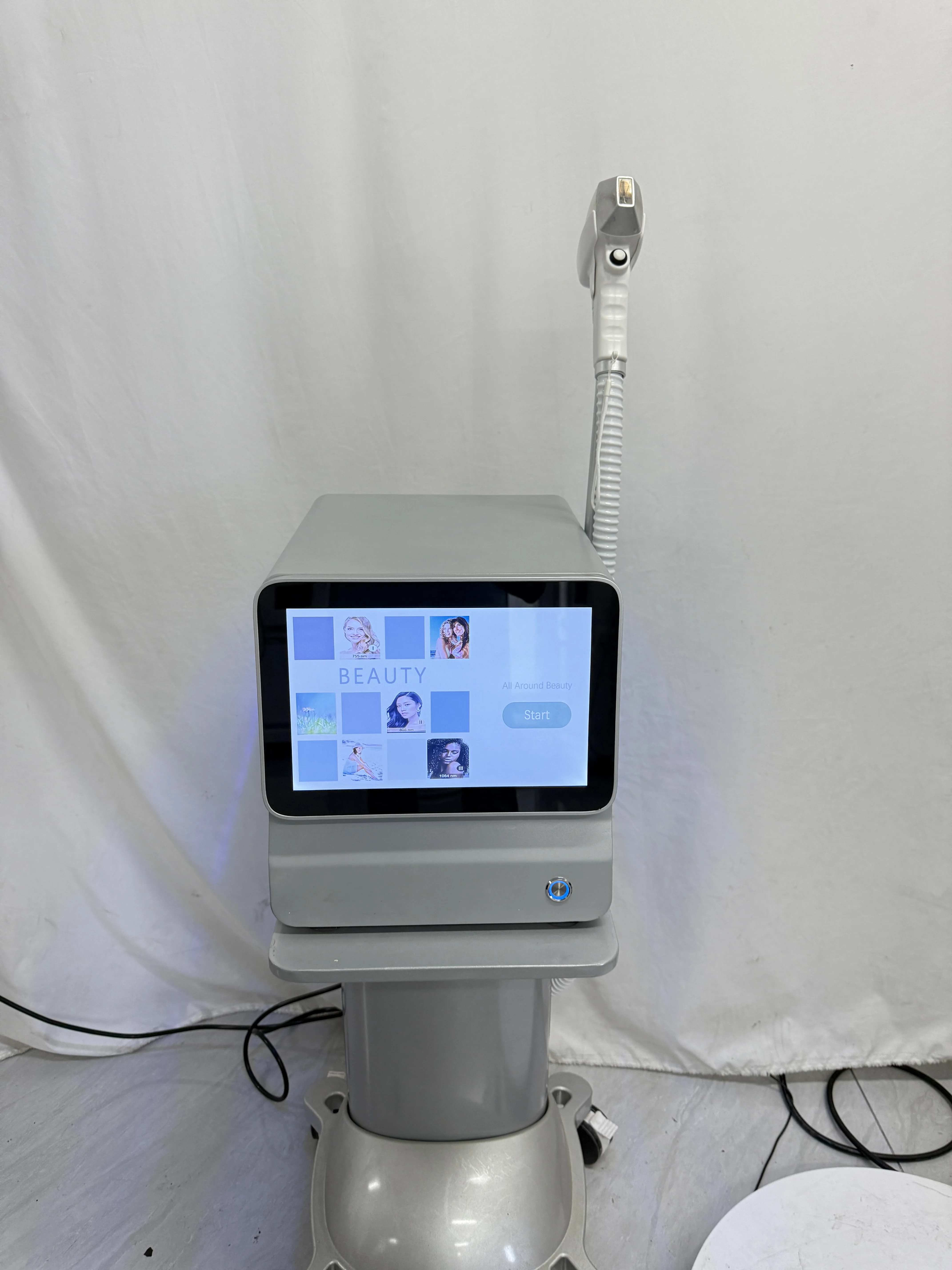 

Diode Laser 808nm Hair Removal Machine Alexandrit Permanent Removal 3 wavelengths cooling Head Painless Laser Epilator