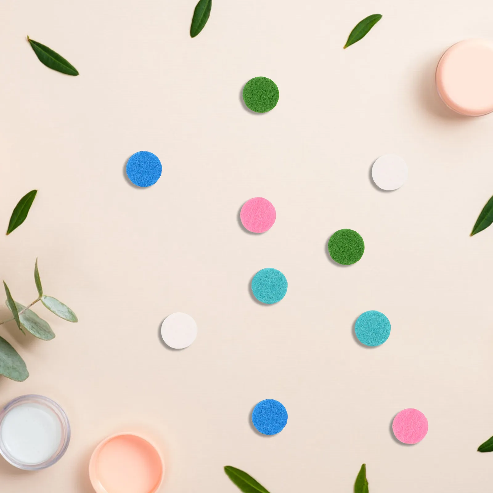 

50Pcs Essential Oil Diffuser Cotton Pads 25Mm Fiber Core Refill for Locket Necklace Bracelet Car Vent Aromatherapy Pads