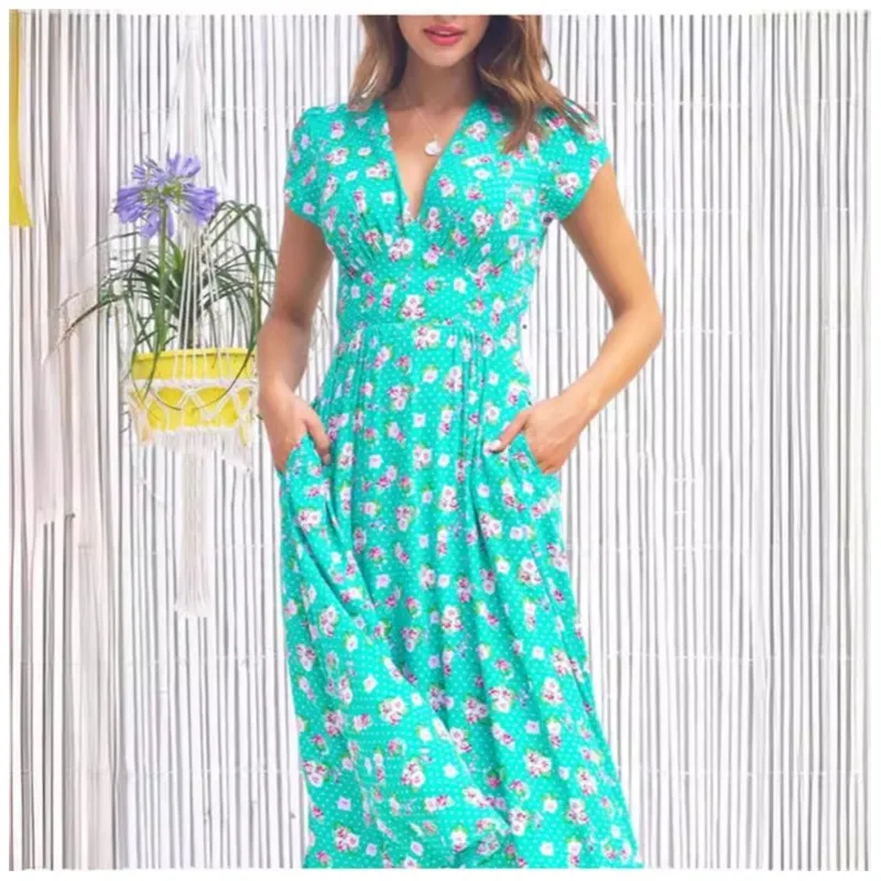 2025 Abito da donna con scollo a V bohémien con tasca stampata floreale Estate Nuovo abito lungo a trapezio elegante a maniche corte a vita media Y2k