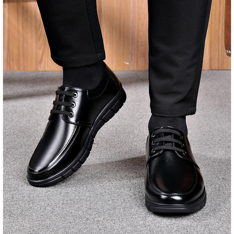 Fashion Leather Black Non-slip Driving Shoes for Men Autumn Winter Velvet Warm Men’s Cotton Shoes Designer Soft Sole Loafers Man