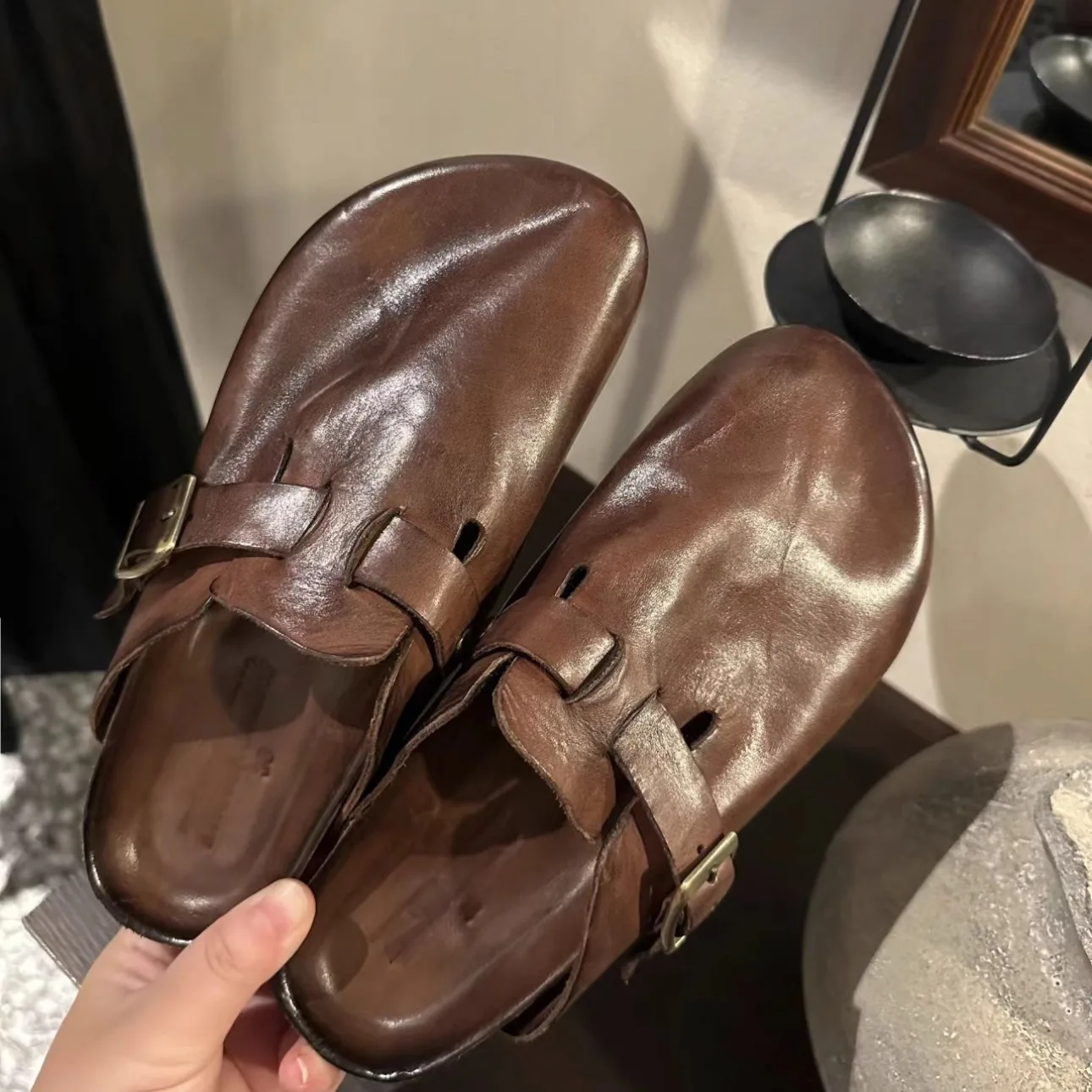 

Cowhide Retro Women's Baotou Casual Slippers Outdoor Couple Beach Sandals