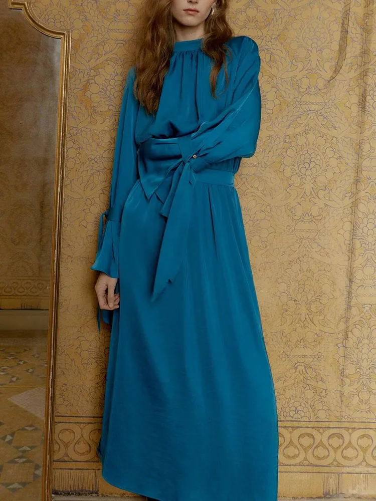 فستان مريح مريح من الحرير الحلو والساتان ميدي دكتور وصل حديثًا لشتاء 2025 فستان نسائي أنيق عميق على شكل حرف V طويل Sve #1