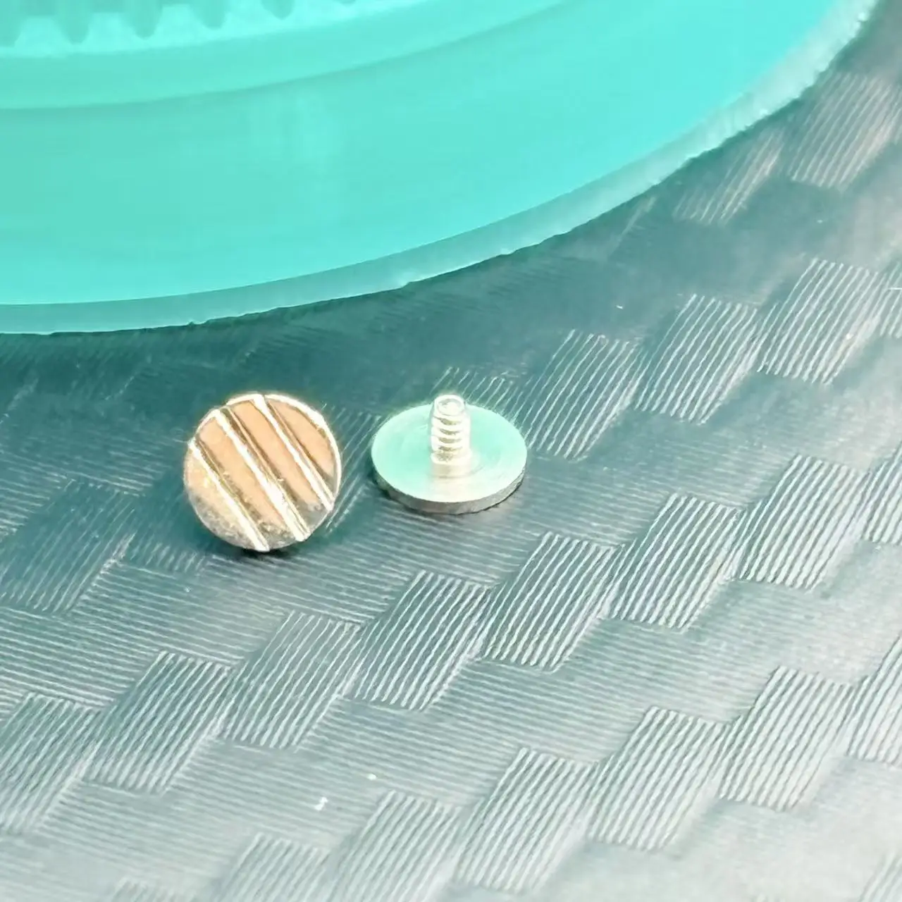 Automatic Watch Repair Parts Wheel Reverse Screw for 7009 7S26 Movement Watch Accessories Compatible with Watch Repair Tools