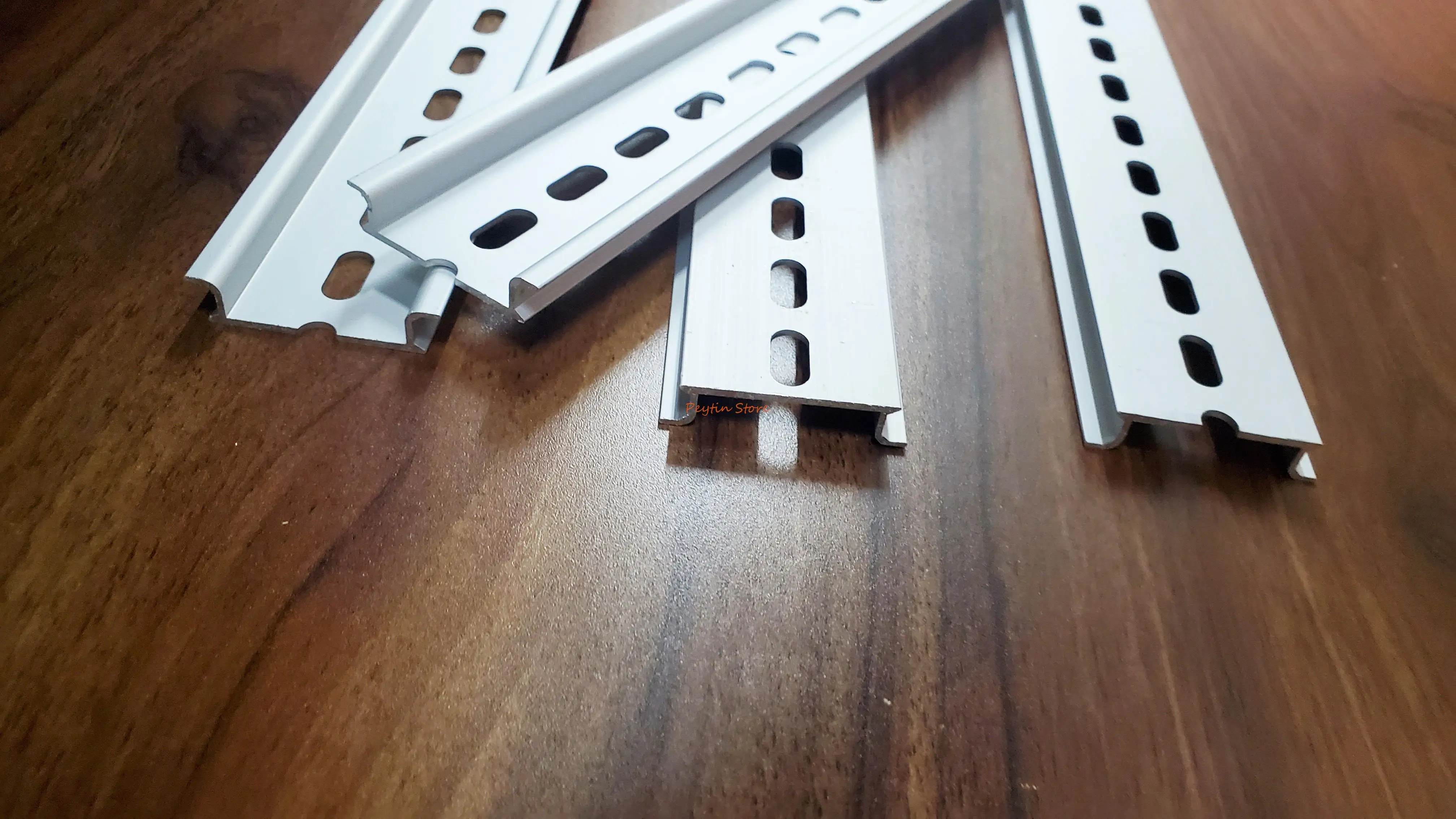 5Pcs Universal Type 35mm 0.5 Meter Aluminum Slotted DIN Rail for C45 DZ47 Terminal Blocks Contactor etc