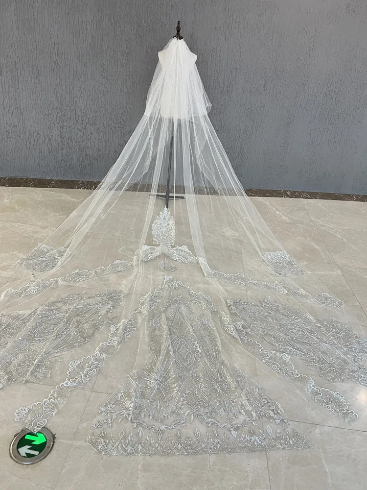 Exquisite Wedding Veil Sequins Two Layer Cathedral Length Bride Veils Applique Edge Velo De Cabeza For Bridal Voile Customized