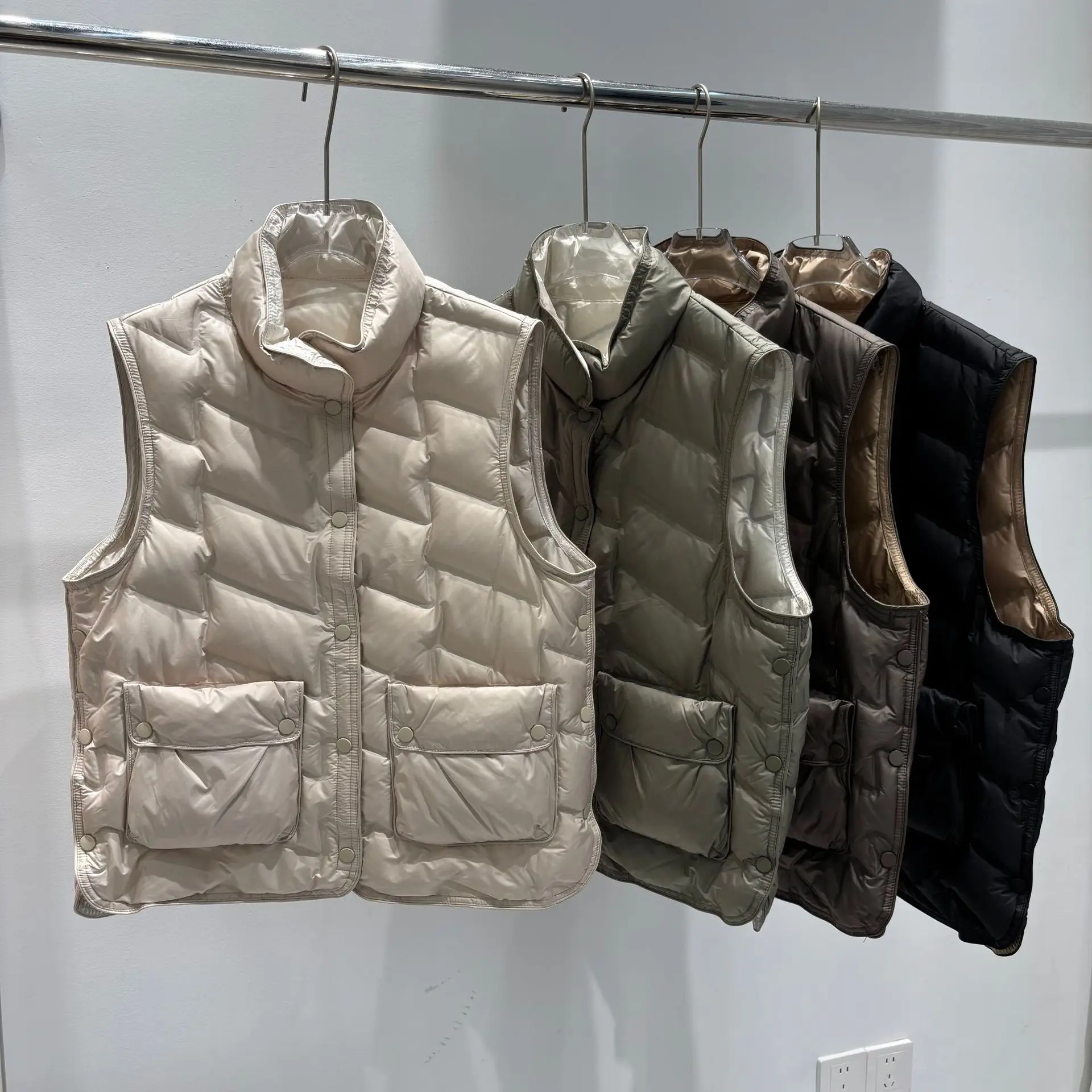 Nuevo Otoño Invierno chaleco de plumón de pato blanco ligero cuello alto acolchado abajo chaleco mujer Casual chaleco moda prendas de vestir exteriores