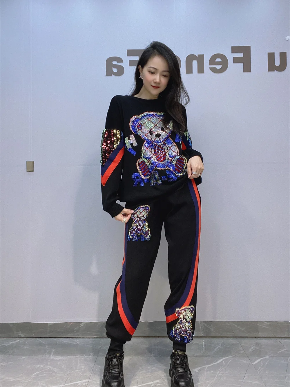 Two Pieces Set Autumn Sequins Tracksuit For Women Knitting Sports Set Casual Pattern Sweater Kit Clothes