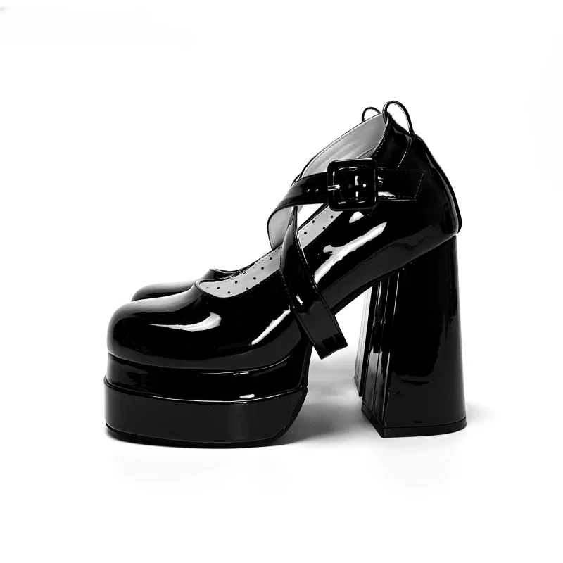 Wasserdichte Cross Strap High Heels Petite Damenschuhe Dicke Sohle Mary Jane Vielseitige süße Lolita Flats Gummi-Latex-Einlegesohle
