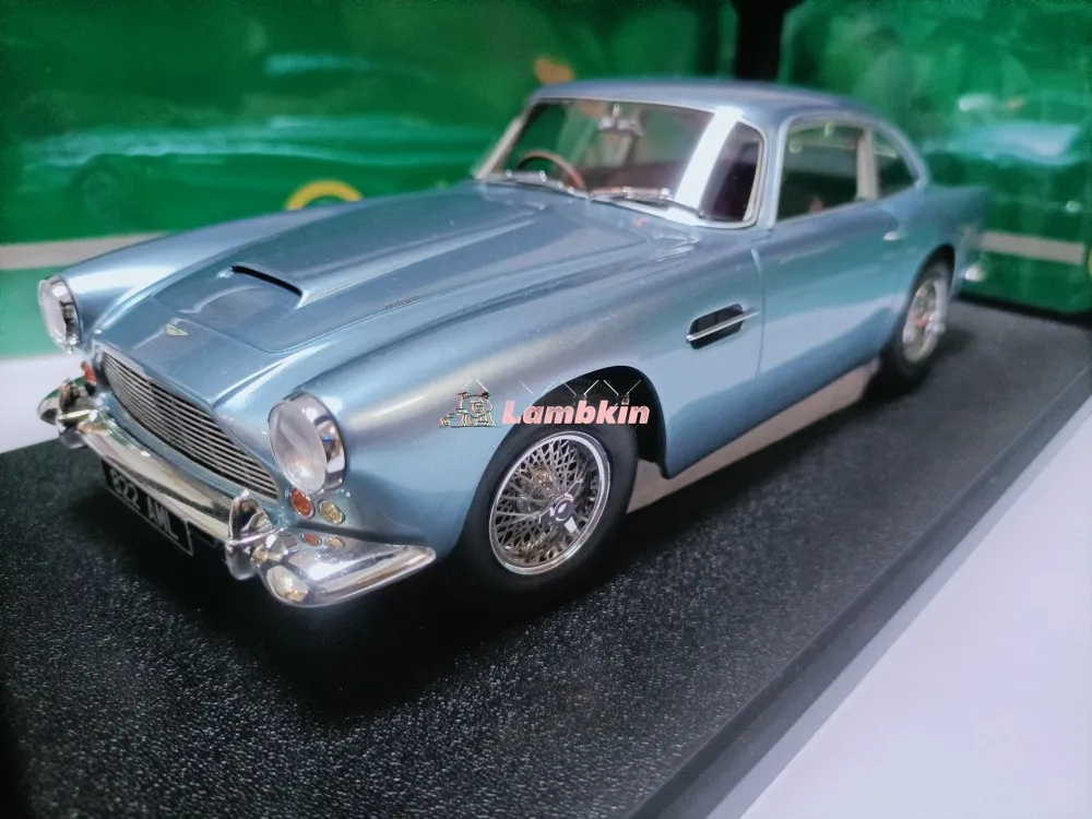 

Cult 1/18 Aston Martin Coupe Model Aston Martin DB4 1958 Metallic Blue Collectible Gifts