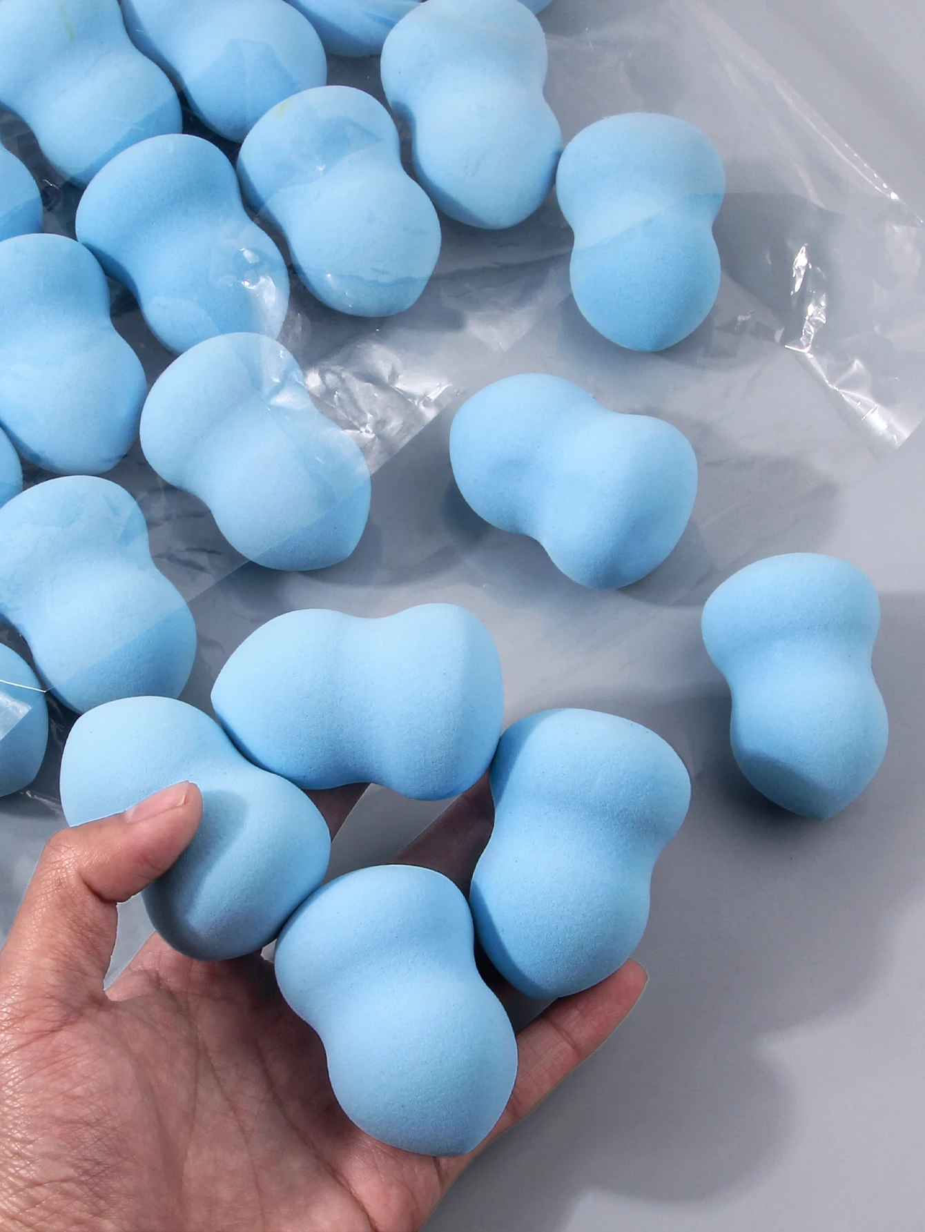 30Pcs Makeup Beauty Tools Set for Face, Large Sky Blue Makeup Sponge, Soft Sponge Puff,Friendly Face Cosmetic Applicators