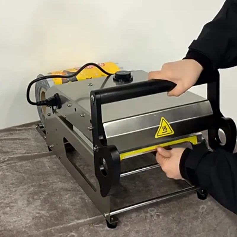 

LXT Multifunction Hand Pressure Manual Tray Sealer Desktop Fast Food Box Roll Film Sealing Machine