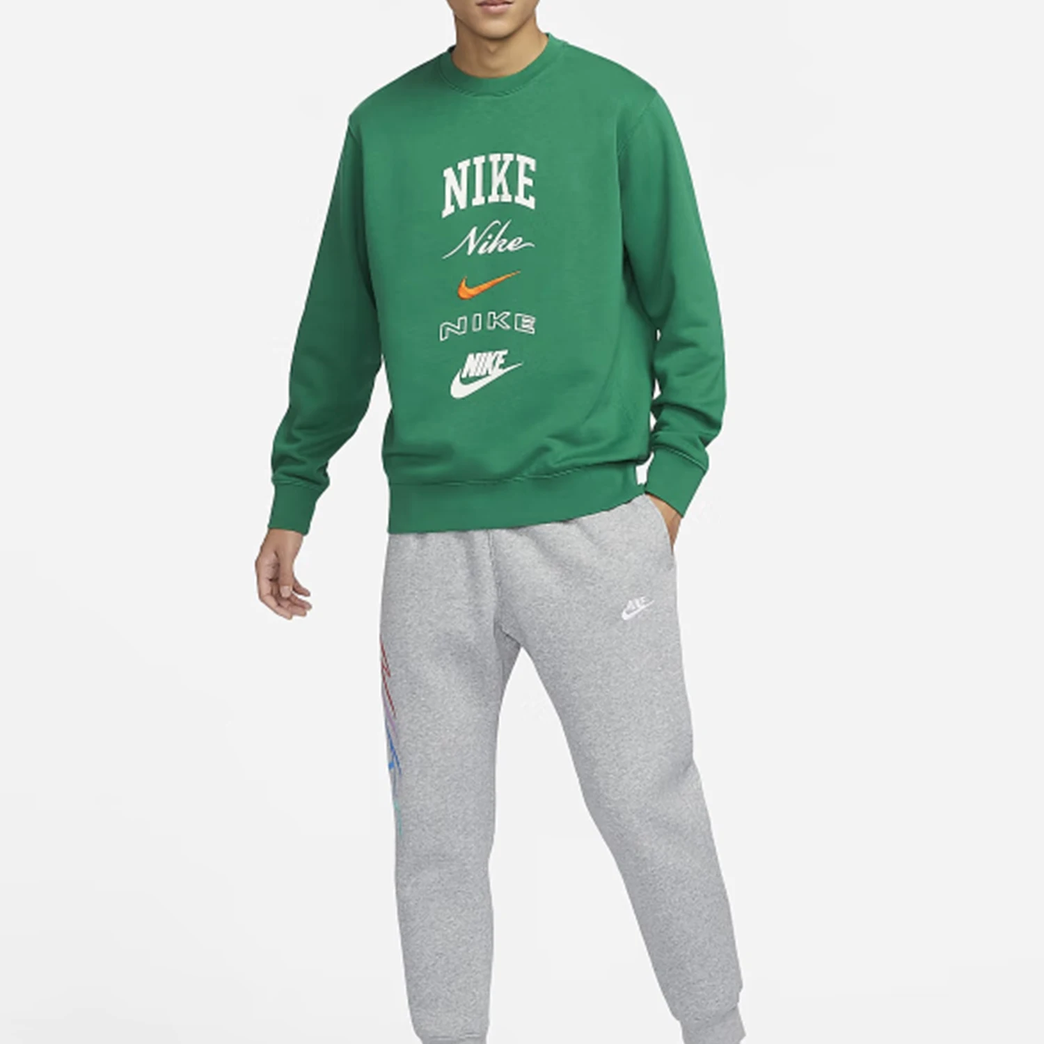 سويت شيرت Nike رجالي جديد برقبة دائرية وأكمام طويلة كاجوال FN2611-365