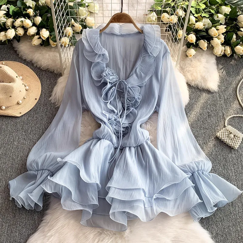 Robe courte à volants de Style français, Mini robe élégante à lacets, motif Floral 3D, décolleté en v profond, robe féerique, manches évasées, rose pour femmes