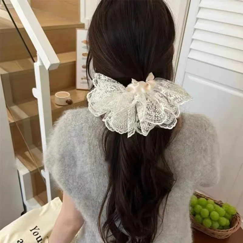 

White lace skirt hair band tied low ponytail ball head hair rope high elastic versatile headrope headgear head flower