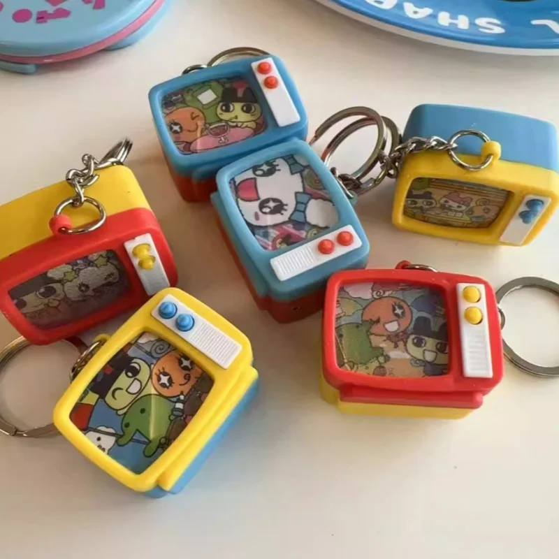 

Новый брелок в форме телевизора Tamagotchi, очаровательный мультяшный стиль, подвеска для рюкзака, декоративный аксессуар для телефона, украшение, подарок для друга