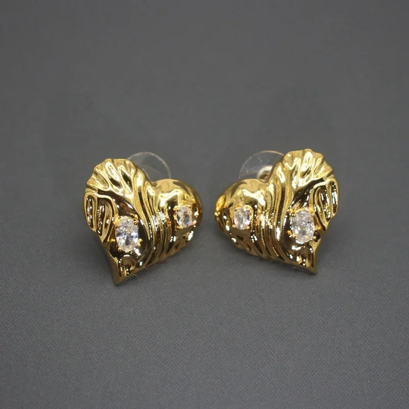 French Paris Graffiti Retro Love Heart European and American Exaggerated Zircon Niche Design Silver Needle Earrings