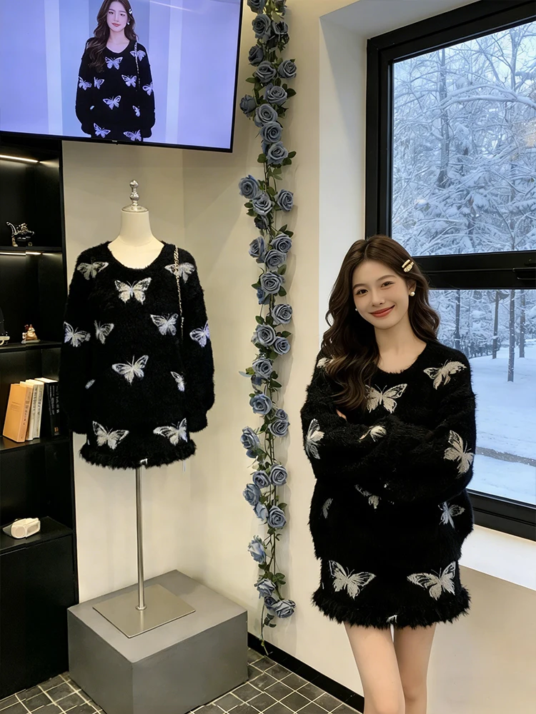 

Stunning Korean Style Black Knitted Sweater And Short Skirt Set Women's Loose Vintage Hepburn Look Fashionable Two-Piece Suit