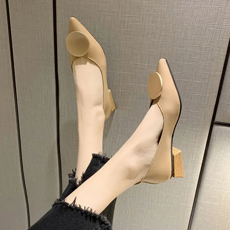 

Женская обувь Женские туфли-лодочки на низком каблуке Элегантная офисная обувь с острым носком на массивном каблуке Нескользящая распродажа Y2k Стильная обувь Lastest 39