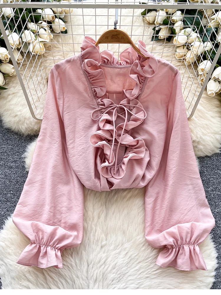 

Retro Court Style Lantern Sleeve Shirt for Women in Autumn New with Loose Fashionable Black Fungus Edge Versatile Top T50