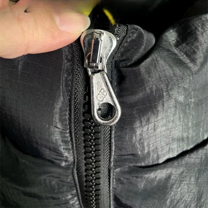 25ss CB Black Vest Jackets 1:1 Top Quality Oversized Glossy Zipper Cotton Coat Coffee Color Jackets