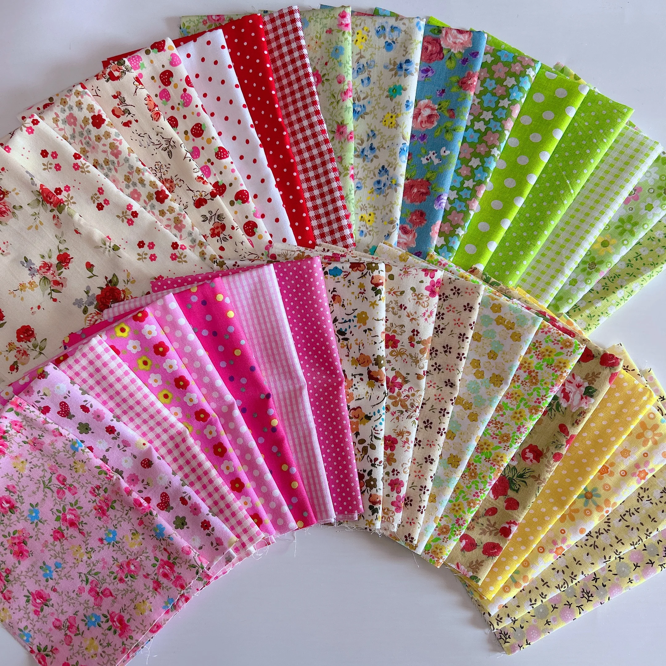20x30cm Green Pink Blue Floral Print Cotton Patchwork Fabric Quilting Material For Sewing Dolls And Bags Needlework Accessories