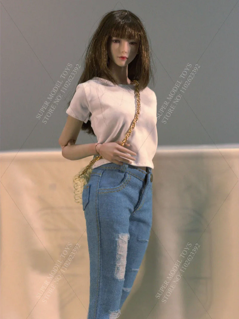 In Stock DMTOYS 1/6 Scale Female Soldier Clothes Broken Jeans White T-shirt Neighbor Girl Set For 12-inches Action Figure Doll