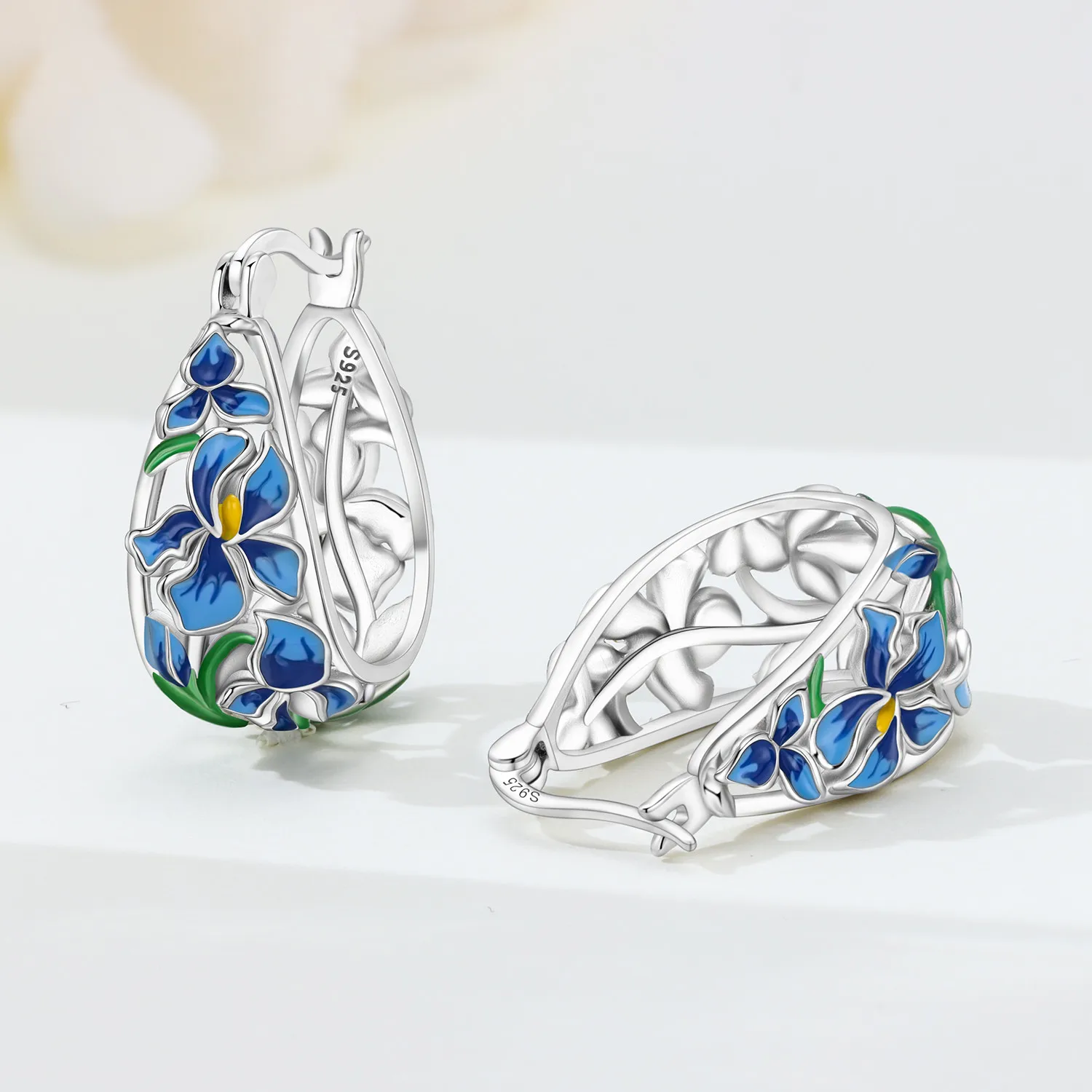 Thumbnail 2 - #16 Best Hoop Earrings to Buy In 2026