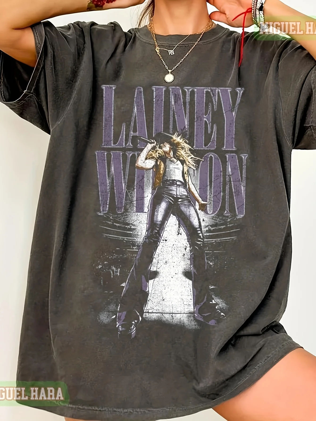 

НОВАЯ рубашка Lainey Wilson в стиле ретро, кавайная футболка в стиле ретро с круглым вырезом и принтом, повседневный стиль, подходит для всех сезонов