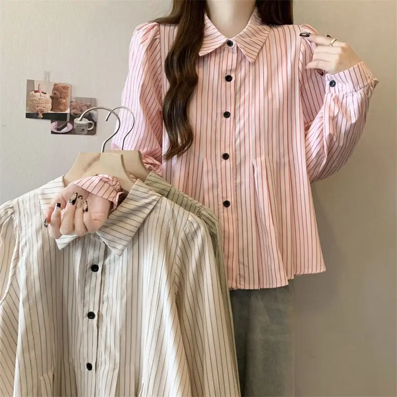 Design Striped Long Sleeved New Shirt for Spring and Autumn College Spliced Lapel Fashionable Loose Retro Casual Shirt Top