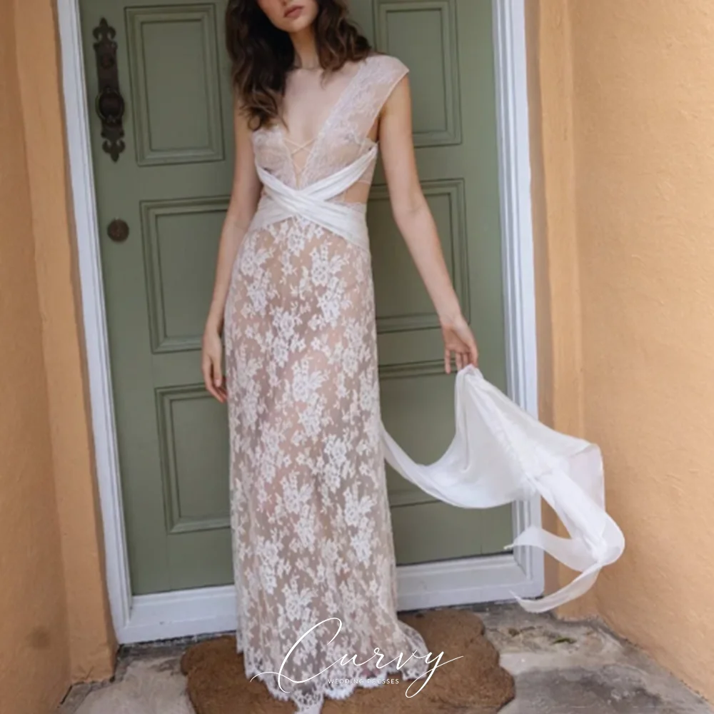 Curvy Romantic Boho Floral Lace Wedding Dress for Women Sleeveless Deep V Bridal Gown Beach Elopement 2026 New
