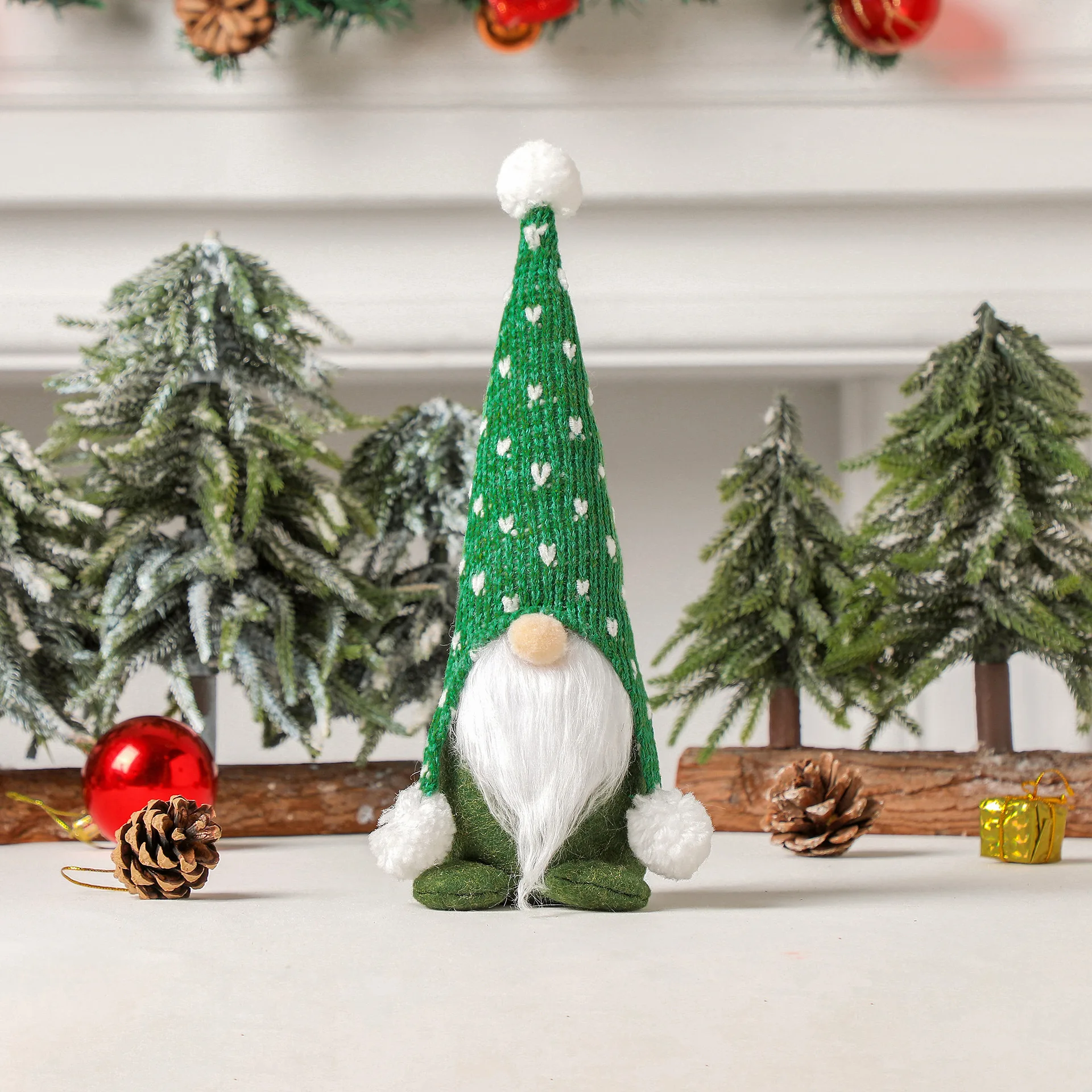 Christmas Decoration Polka Dot Knitted Hat Sitting Faceless Doll, Christmas New Year Hotel Window Ornaments Home Decoration Gift