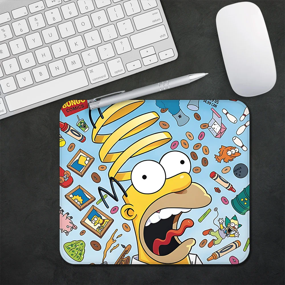 Cute Cartoon The S-Simpsons Gaming Mouse Pad XS Small Mousepad For PC Gamer Desktop Decoration Office Mouse Mat Deskmat Rug