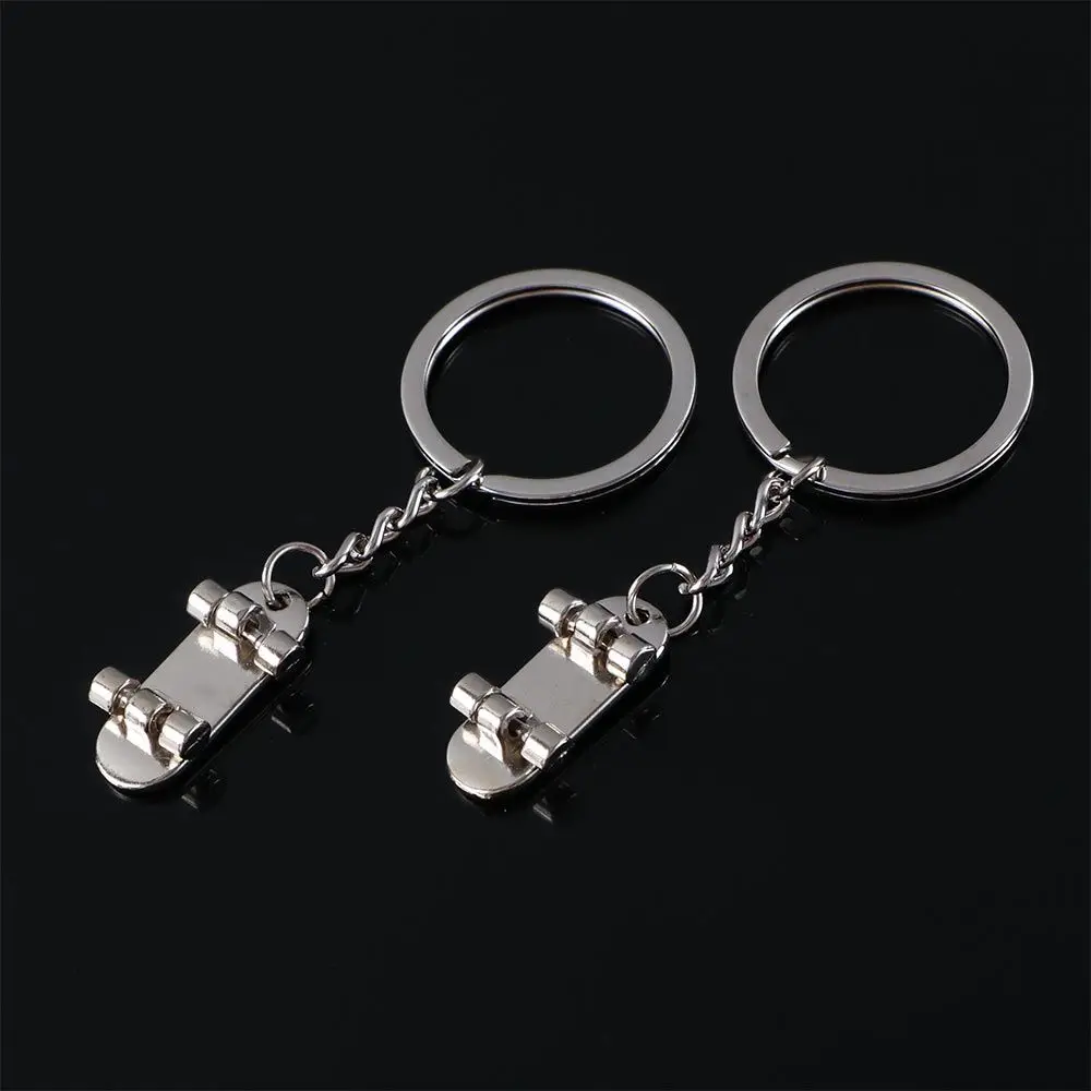 Metal Durable Metal Pendant Key Holder Keyring Holder Souvenir Scooter Keychain Skateboard KeyRing Jewelry Gift Keys Holder