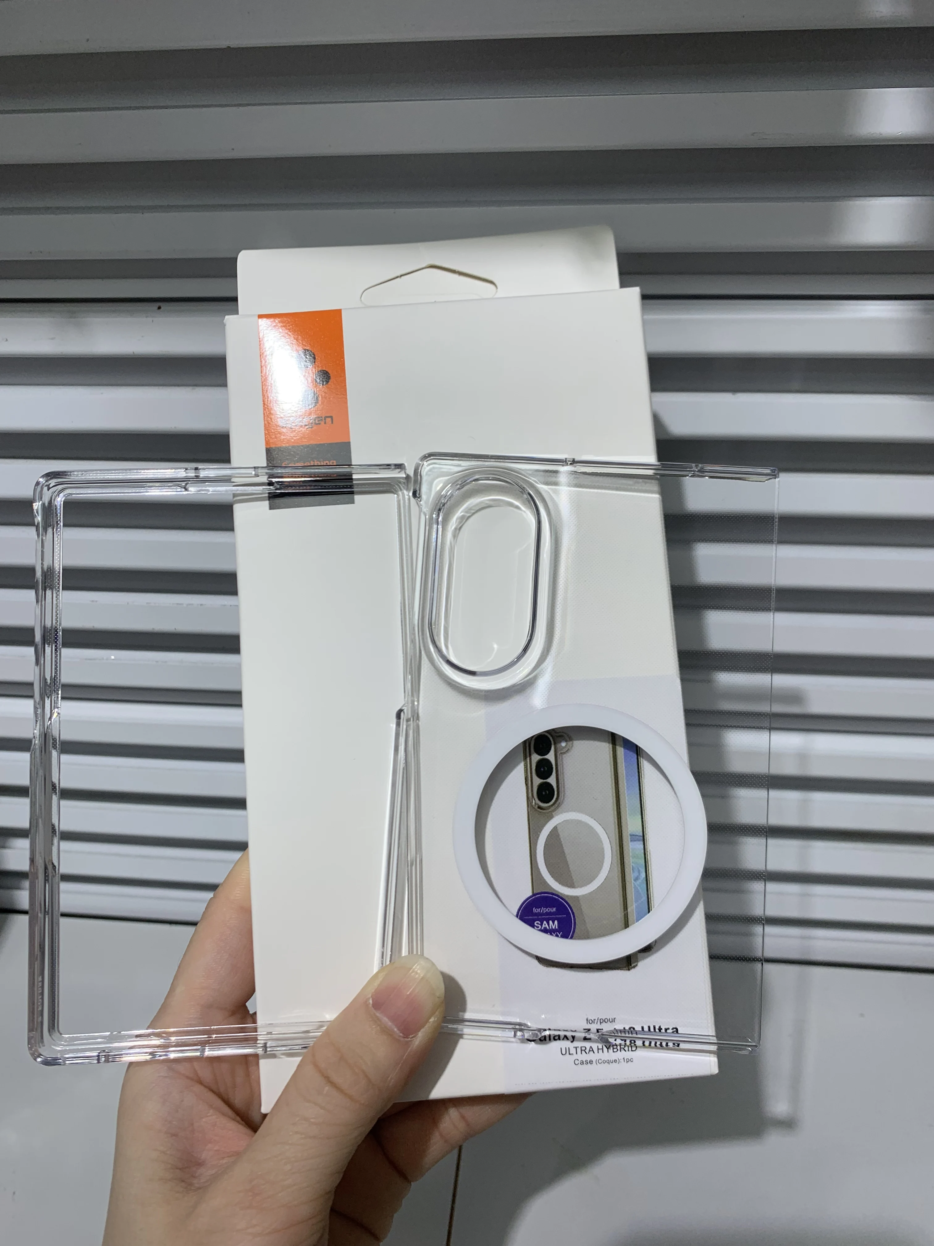 Spigen Przezroczyste Etui PC z MagSafe do Samsung Galaxy Z Fold 8 Ultra 7 6 5, Ultracienkie, Odporne na Wstrząsy, Twarde Etui na Z Fold7 — zdjęcie produktu 6