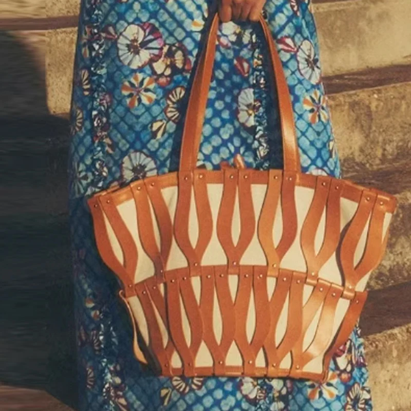 

Fashion Retro Hollow Out Shoulder Bag Women Female PU Handbag Beach Casual Shopping Vacation Designer Purse High Quality Vintage