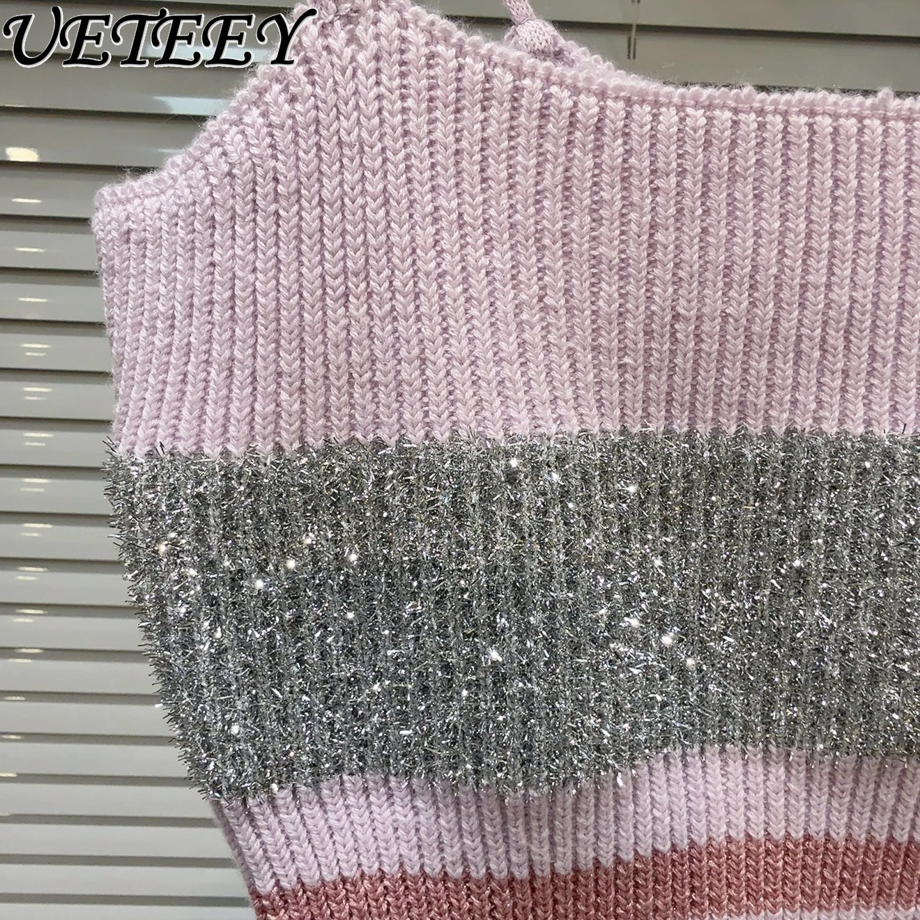 Été nouveau doux célébrité fleur rayé extérieur culture hauts polyvalent brillant soie épissage tricoté fronde gilet court pour les femmes