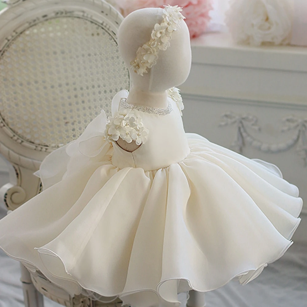 Hot Sale Kids Classic O-neck 3D Flower Princess Gown For Wedding Party Classy White Tulle Girls Dresses Piano Performance