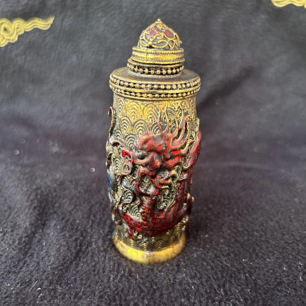 

Retro Painted Gold Dragon Snuff Bottle Decoration