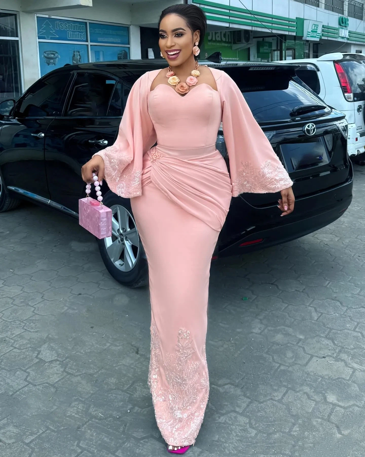 

Customized 2025 Elegant Mermaid Pink Pleated Party Evening Dress Long Sleeved Applique Tight Fitting Sweetheart Sexy Ball Dress