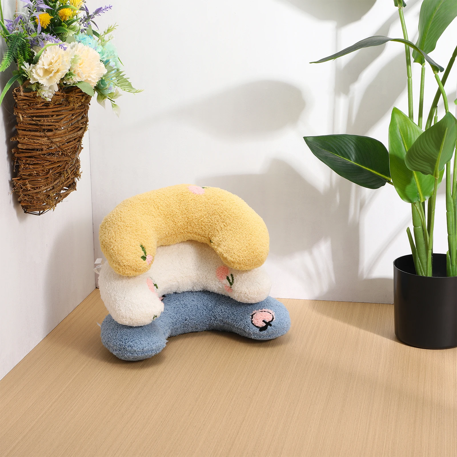 

3pcs Cat Pillow Blue White Yellow Small Size Comfort Material Neck Protection Deep Bed Pet Supplies
