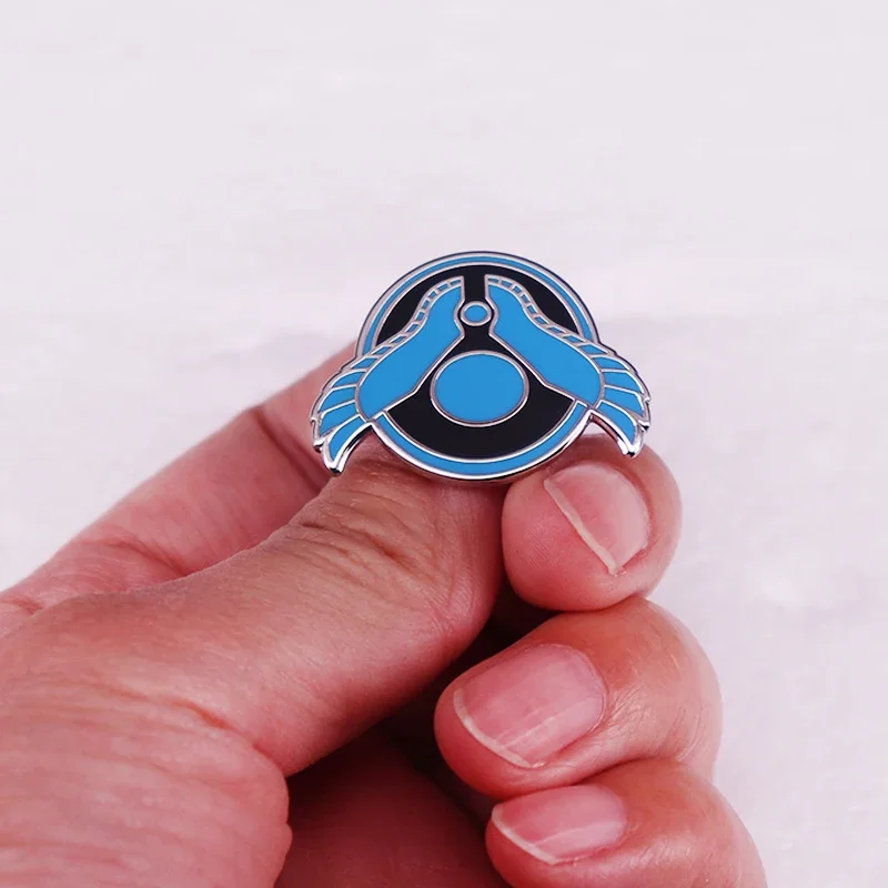 شعار حكومة هوميورلد-هيريجان ، شارة شعار لعبة الخيال العلمي ، دبوس المينا الصلب ، هدية مجوهرات اللاعب