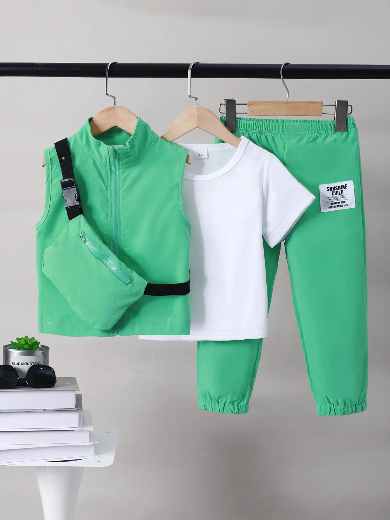 Boys 4PCS Workwear Set: White Round Neck T-Shirt + Small Collar Vest + Work Trousers + Crossbody Bag Casual Stylish Outfit