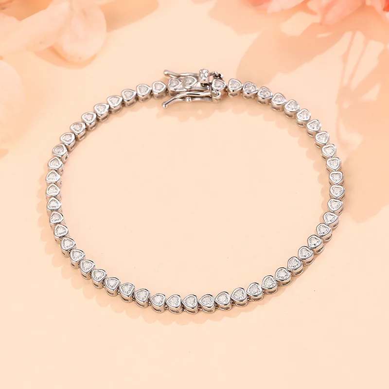 Luxury Solid Platinum PT950 Women's Moissanite Diamond Heart Bracelet Delicate Light Luxury Bracelet