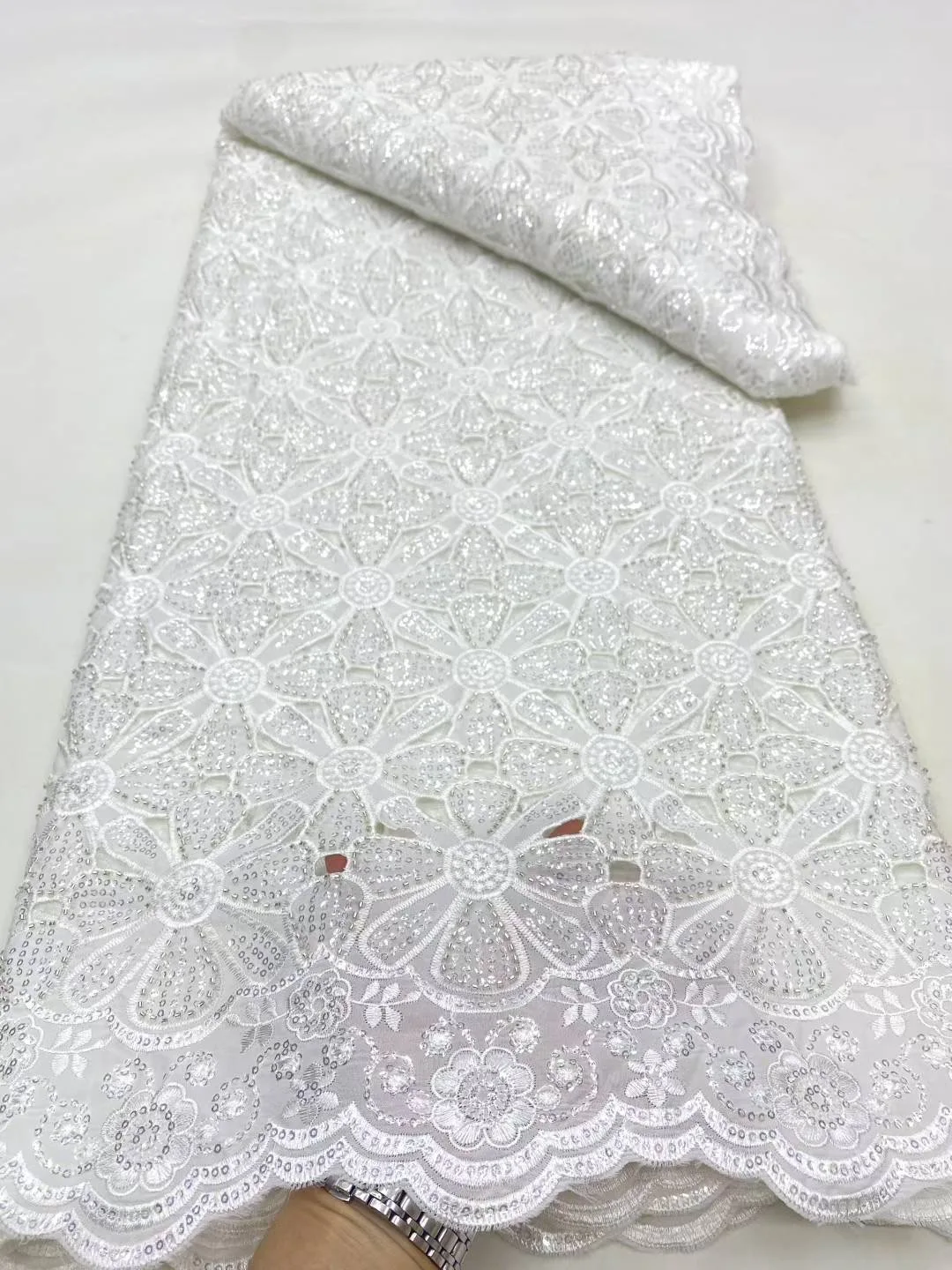 

2025 High-Quality Nigerian Tulle Lace Fabric for Wedding Dress Embroidery Sequins Party Guipure Chiffon Sewing 5Yard DP0431