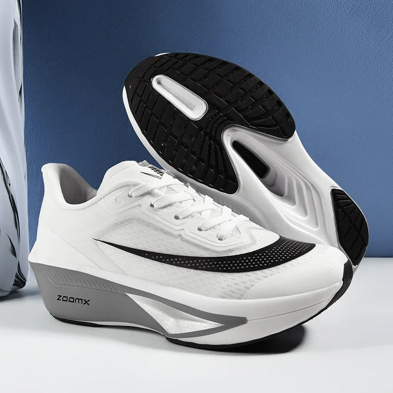 New Running Shoes Couple Fashion Soft Soled Breathable Anti Slip Wear Resistant High Quality Outdoor Sports Shoes for Men Women