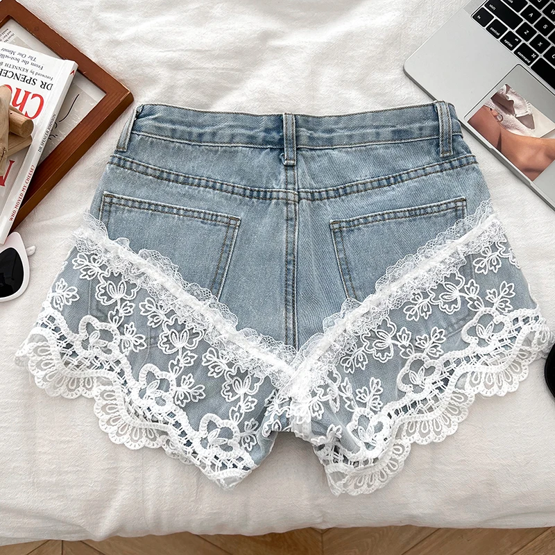 2025 여성 봄 여름 신상 섹시 핫걸 슬림 A라인 와이드 핫팬츠 스윗 레이스 스플라이싱 데님 숏팬츠