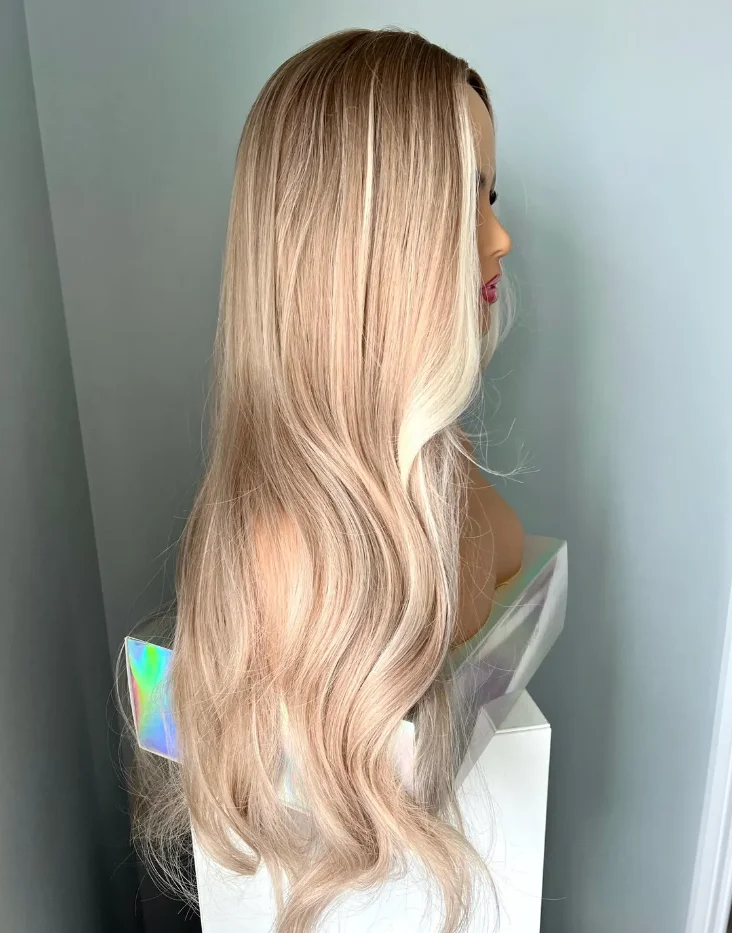 Ombre Highlight Light Blonde Synthetic Wigs Body Wave ace Front Wig with Dark Roots 180% Density Natural Looking Wigs For Women
